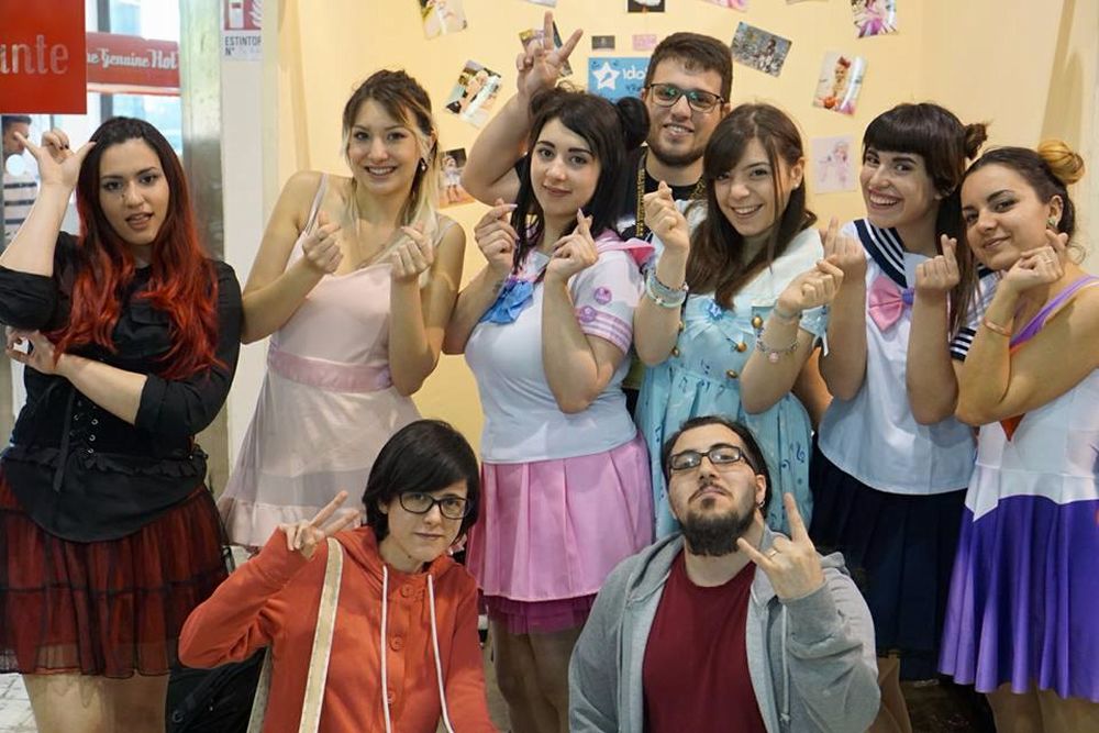 Idol stage.jpg Idol stage.jpg